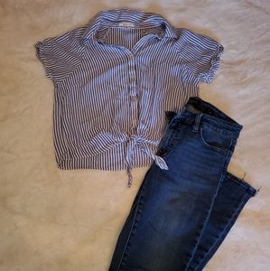 Bleuh ciel- blue and white striped bottom down.